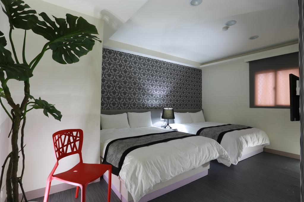 Guo Chen Hotel Luodong Quarto foto